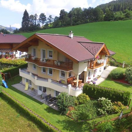 Modern Apartment In Salzburger With Terrace Клайнарл Екстериор снимка