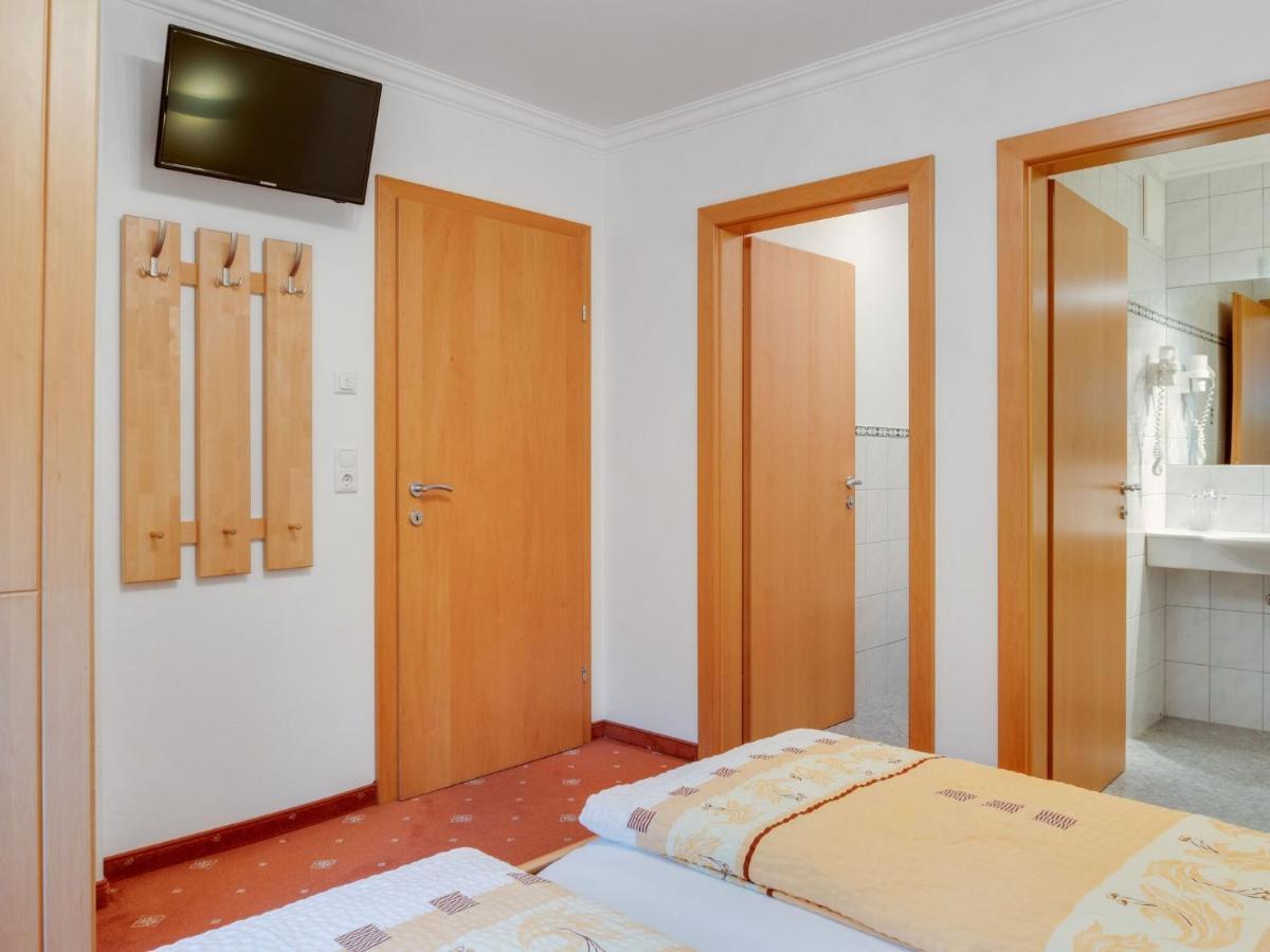 Modern Apartment In Salzburger With Terrace Клайнарл Екстериор снимка